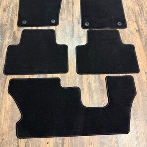 2016-2026 Dodge Durango Carpet Floor Mat Set - 5-Piece